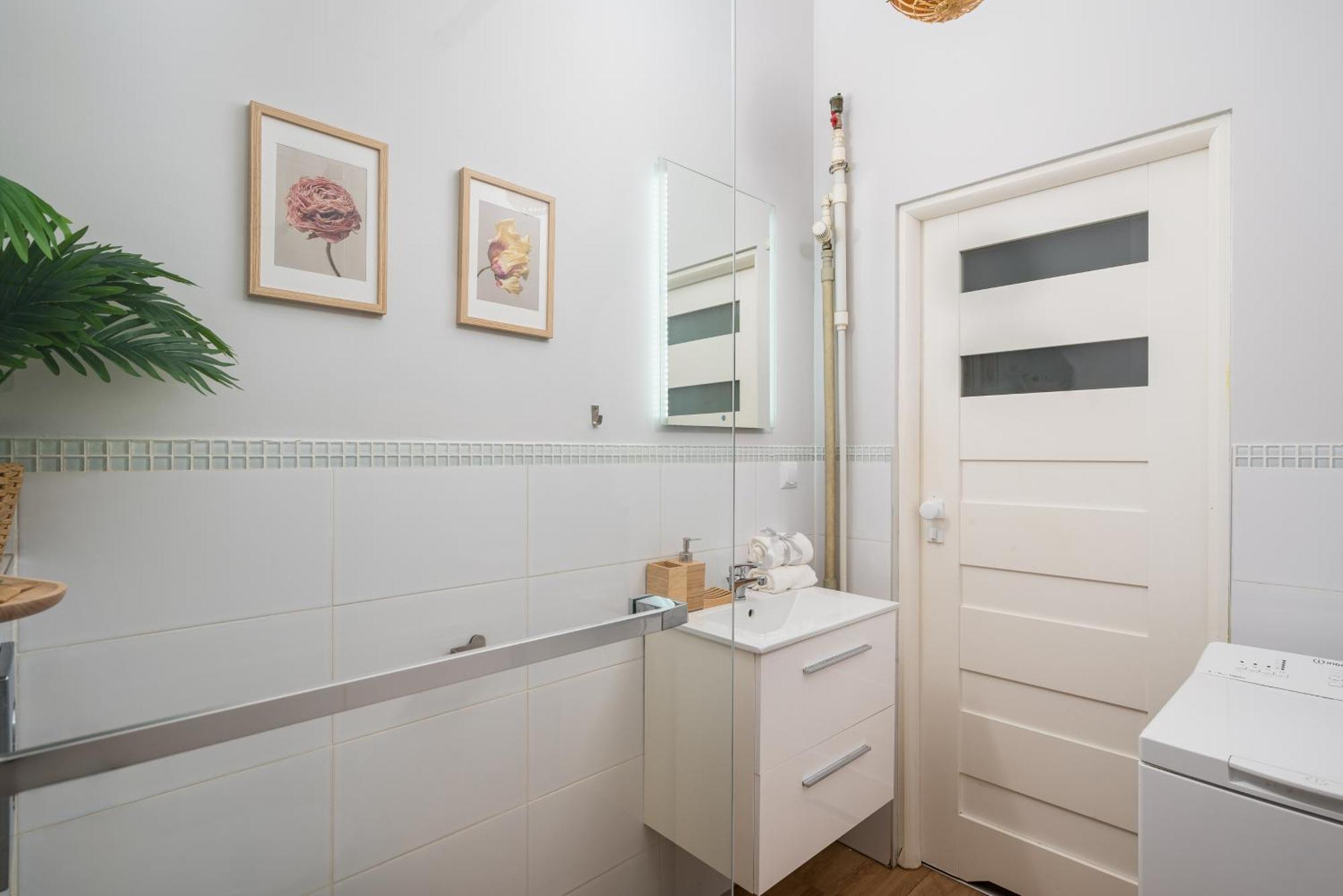 Green Oasis Charming Loft In A Historic Warsaw Tenement House 900 M From Central Station エクステリア 写真
